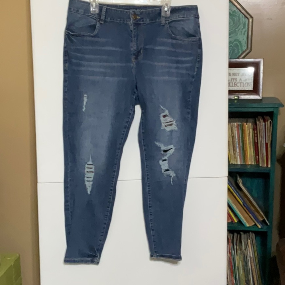 Maurice’s Destroyed Stretch Jeans
